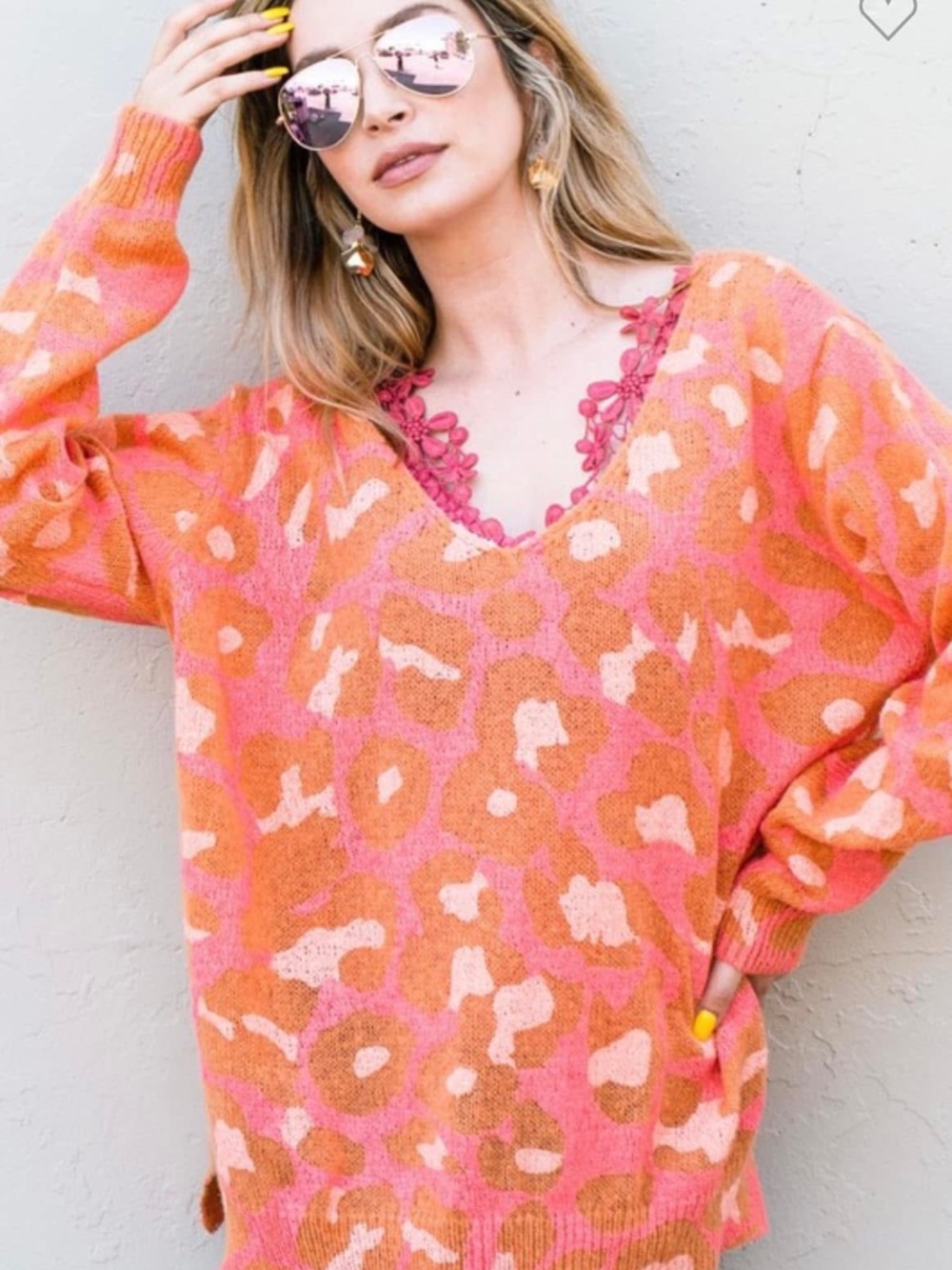 Women’s plus size orange and pink animal print sweater 🩷🧡 NWT size 1X/2X